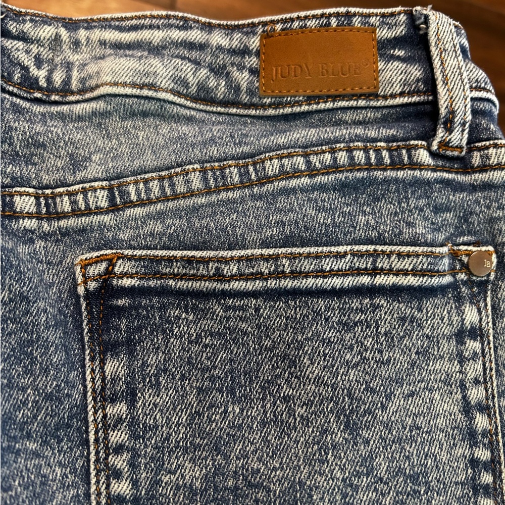 Judy Blue Acid Wash Boyfriend Fit Jeans 11/30 Distressed Medium Wash - Picture 5 of 9